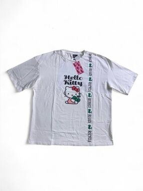Hello Kitty and Friends Letter & Cartoon Graphic Drop Shoulder Tee